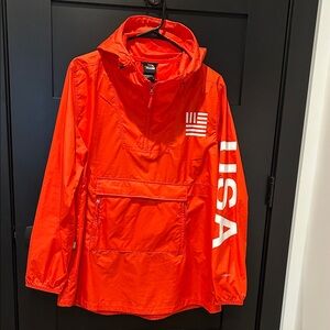 The North Face Women’s USA Pullover Hooded Anorak Windbreaker Jacket, LG